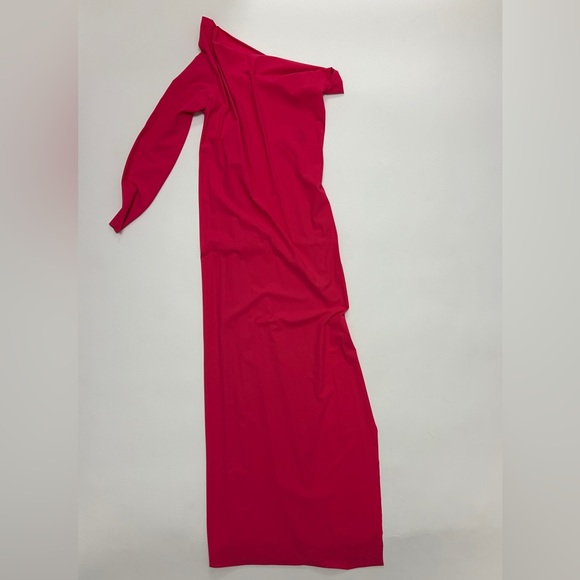 Sis Arnaka Ssense Exclusive Off-The-Shoulder Dress - Picture 6 of 10